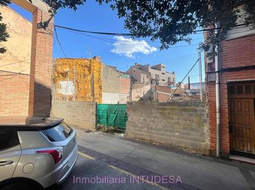 Lands and plots for sale in Cortesa