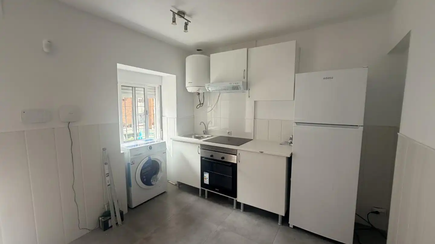 Küche von Erdgeschoss zum Verkauf in Madrid