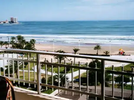 Habitación de Apartamento de alquiler en Cullera con Piscina y Balcón