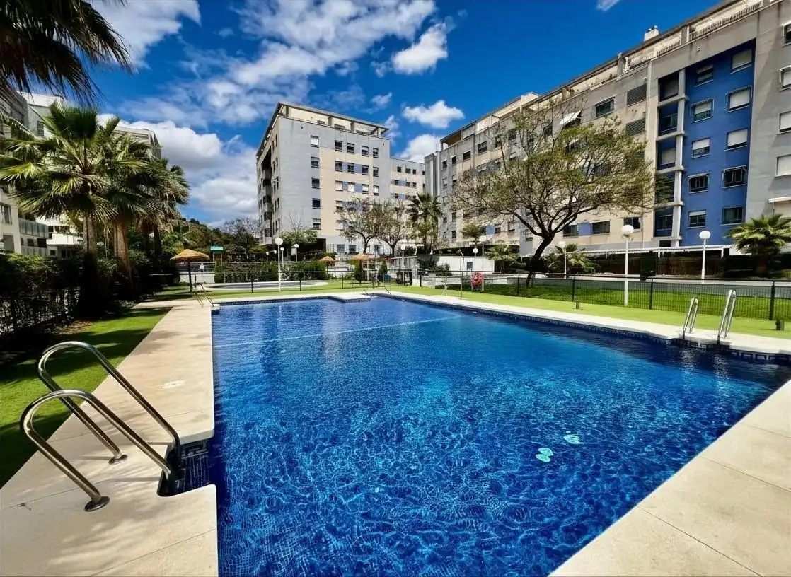 Piscina de Piso en venta en Málaga Capital con Jardín privado, Trastero y Piscina comunitaria