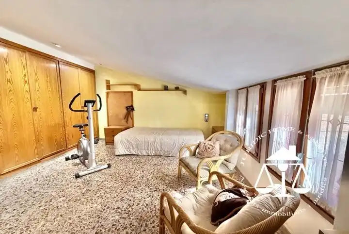 Detached homes for sale in Centre - Sant Oleguer