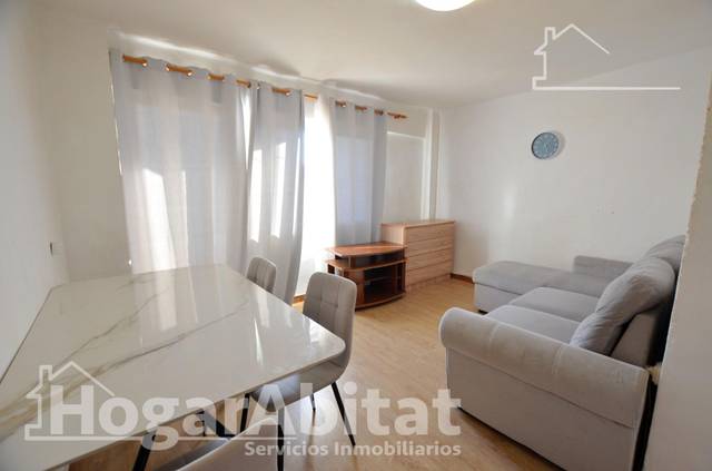 Piso en Venta en Calle Perla en Colonia Requena