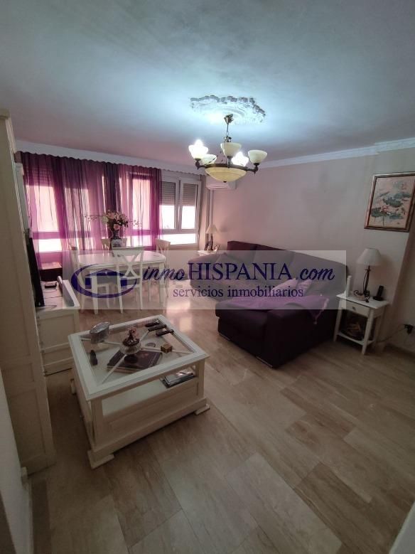 Sala de estar de Piso en venta en  Cádiz Capital con Aire acondicionado