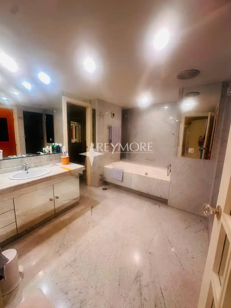 Baño de Piso en venta en Córdoba con Aire acondicionado, Calefacción y Terraza