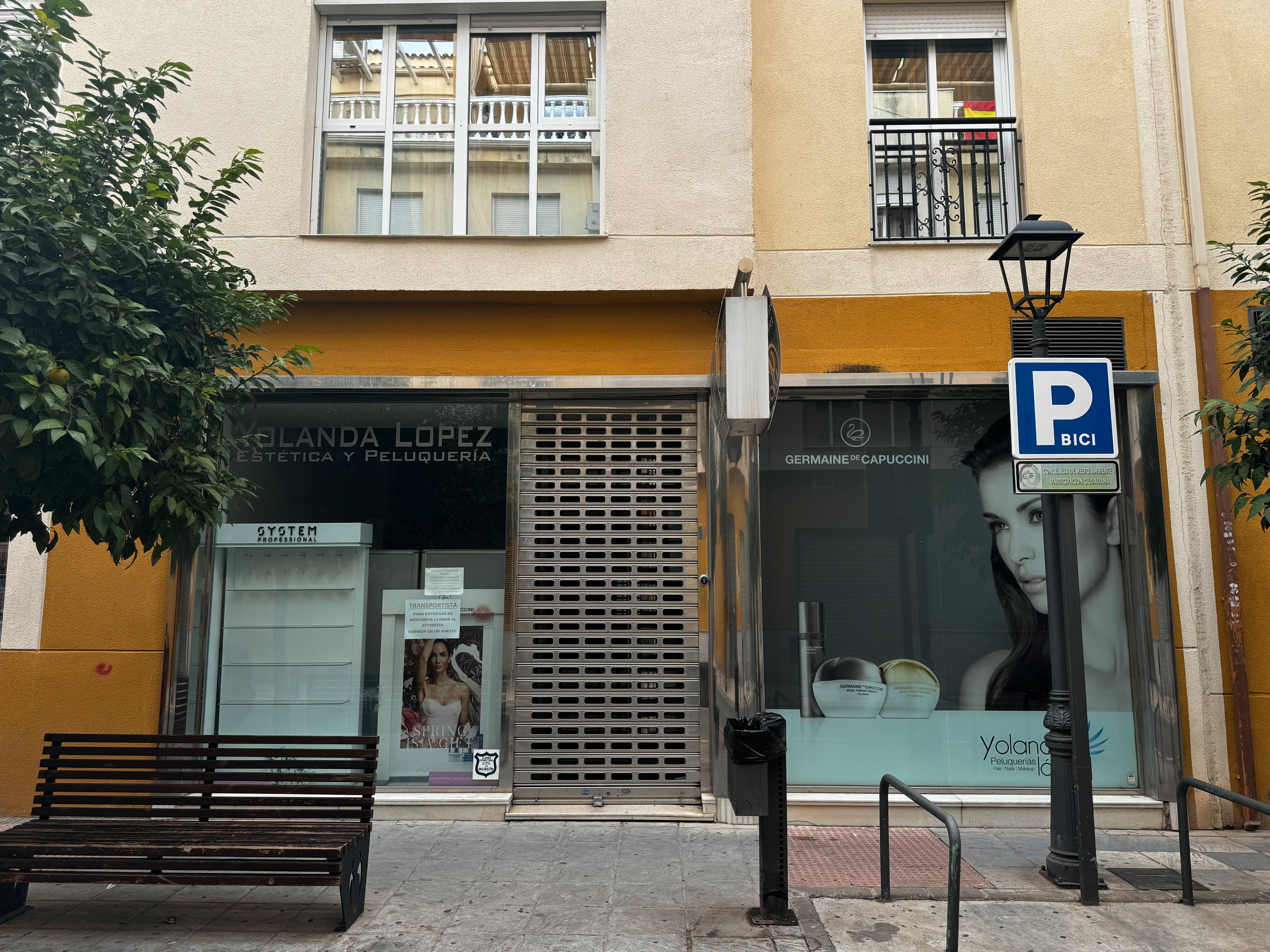 Vista exterior de Local en venta en Maracena con Aire acondicionado