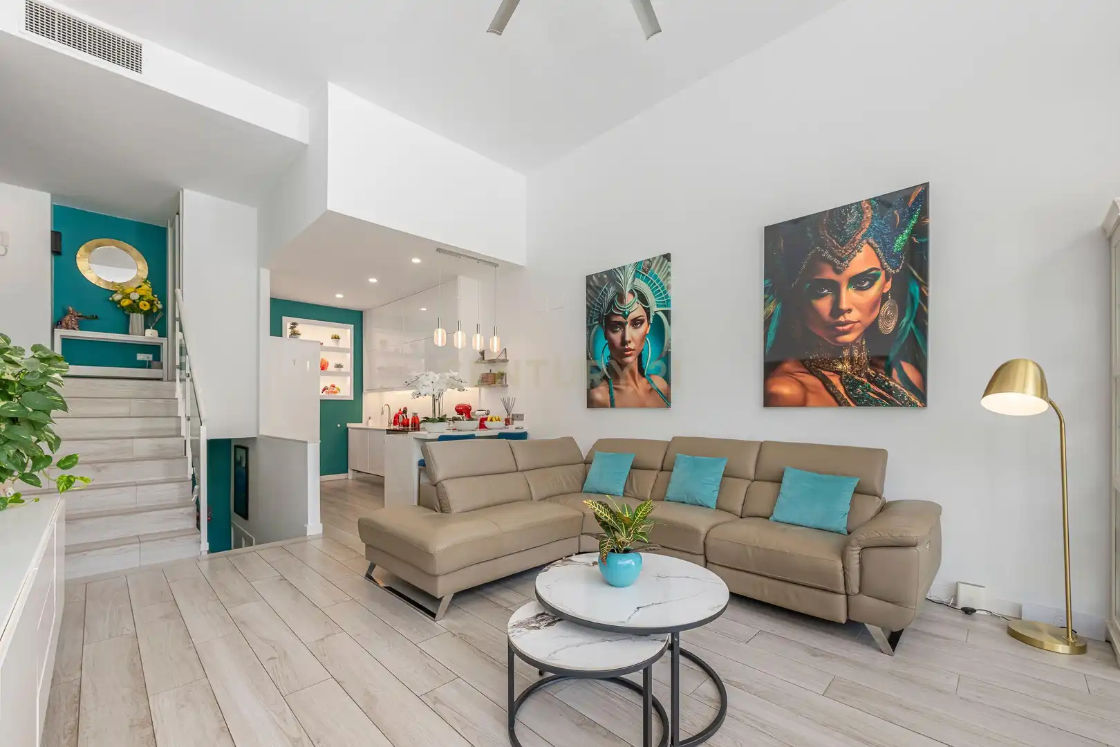 Sala de estar de Apartamento en venta en Benahavís con Aire acondicionado, Trastero y Lavadora