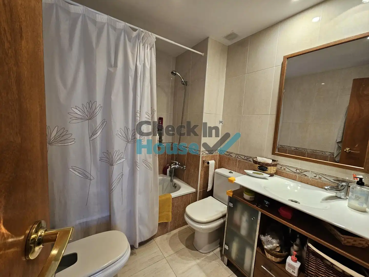 Badezimmer von Dachboden zum Verkauf in Calonge i Sant Antoni mit Klimaanlage, Heizung und Terrasse