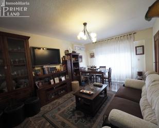 Living room of Flat for sale in Argamasilla de Alba  with Air Conditioner, Heating and Balcony