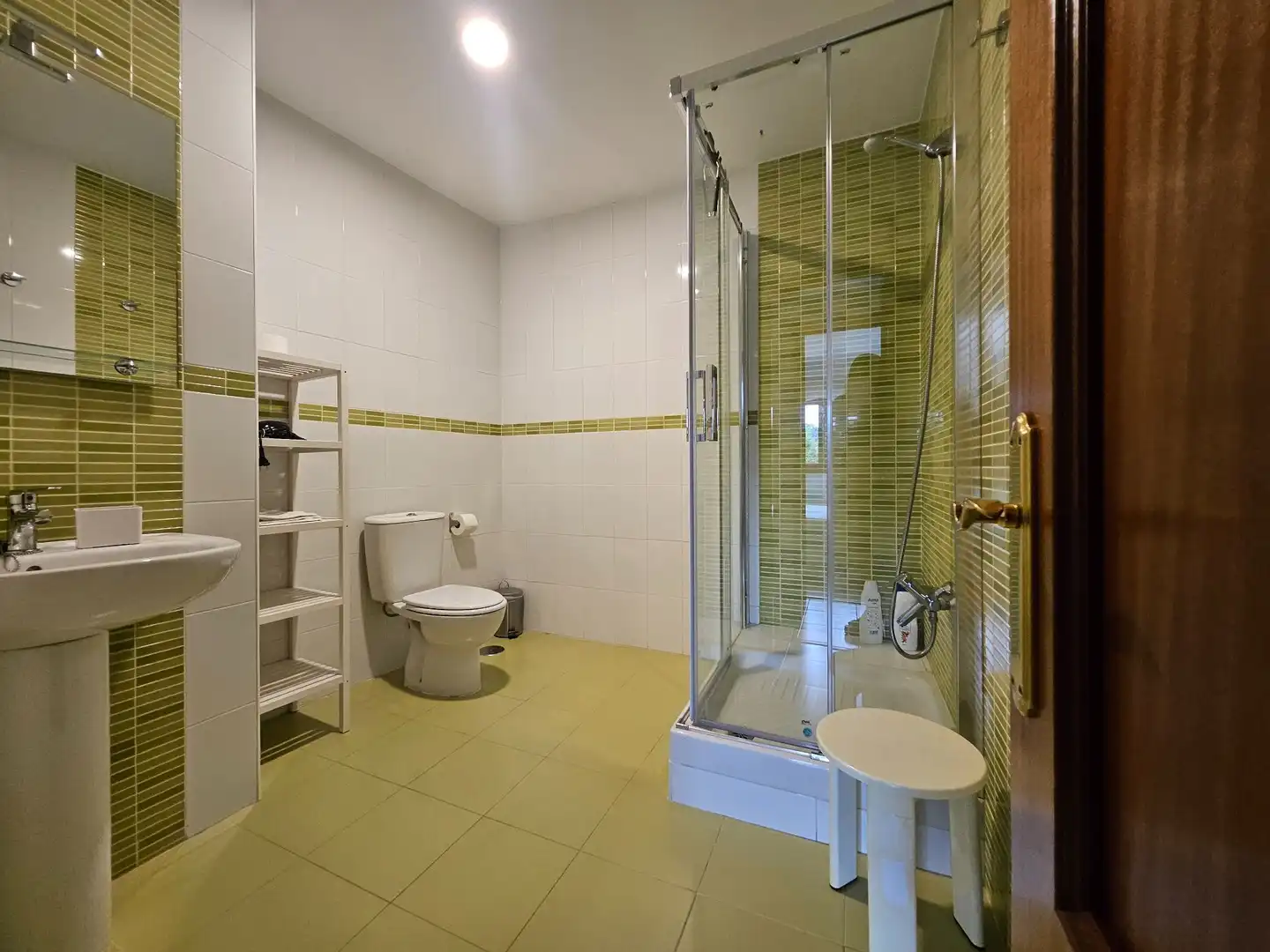 Baño de Piso en venta en Alfoz de Lloredo con Aire acondicionado