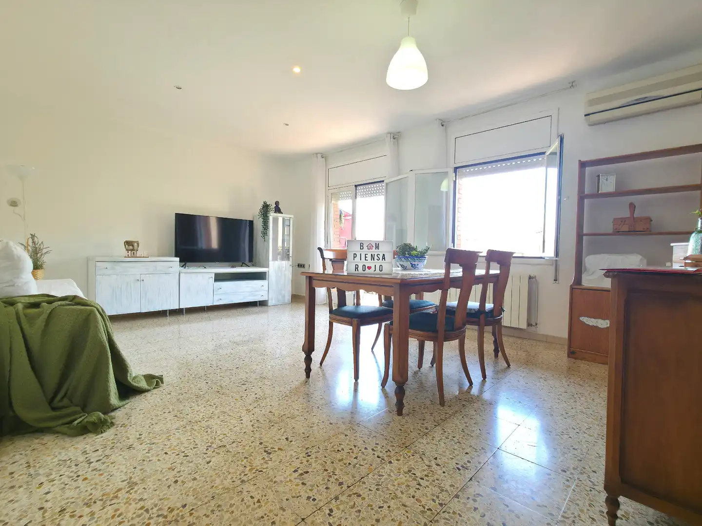 Living room of Attic for sale in Sant Andreu de la Barca  with Air Conditioner, Heating and Terrace