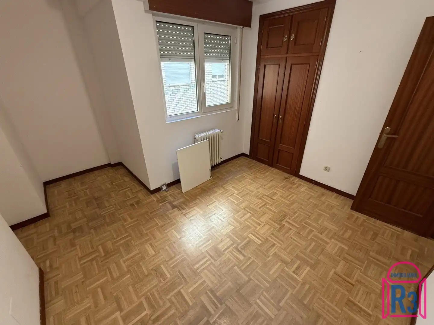 Piso de alquiler en León Capital  con Calefacción, Terraza y Trastero