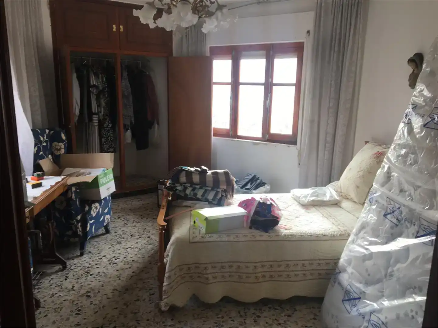 Dormitori de Finca rústica en venda en Mojados amb Traster i TV