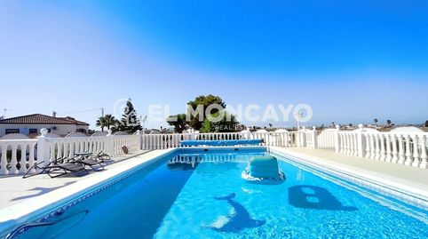 Fantástico chalet independiente con piscina privada y amplio jardín junto a las localidades de Catral y Dolores, Alicante, Costa B