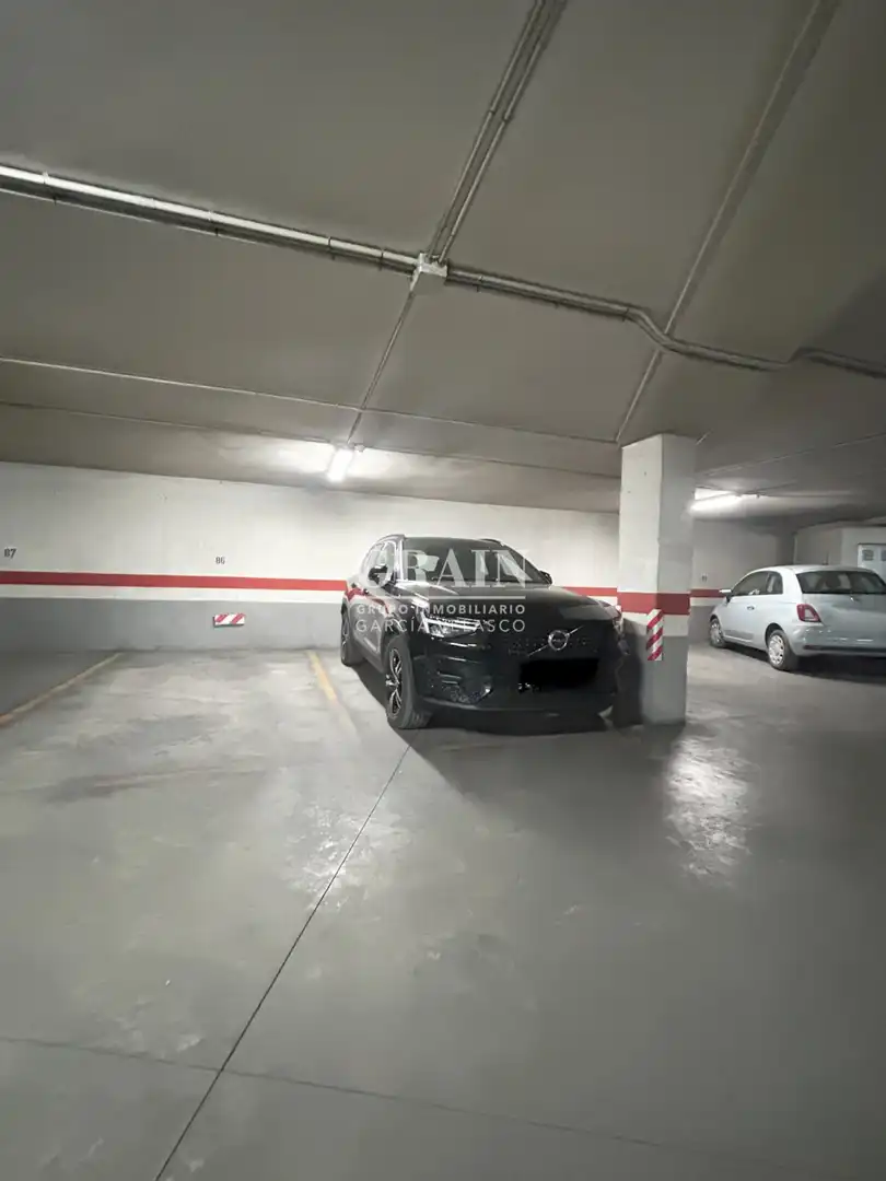 Parking de Piso en venta en Albacete con Aire acondicionado, Calefacción y Trastero