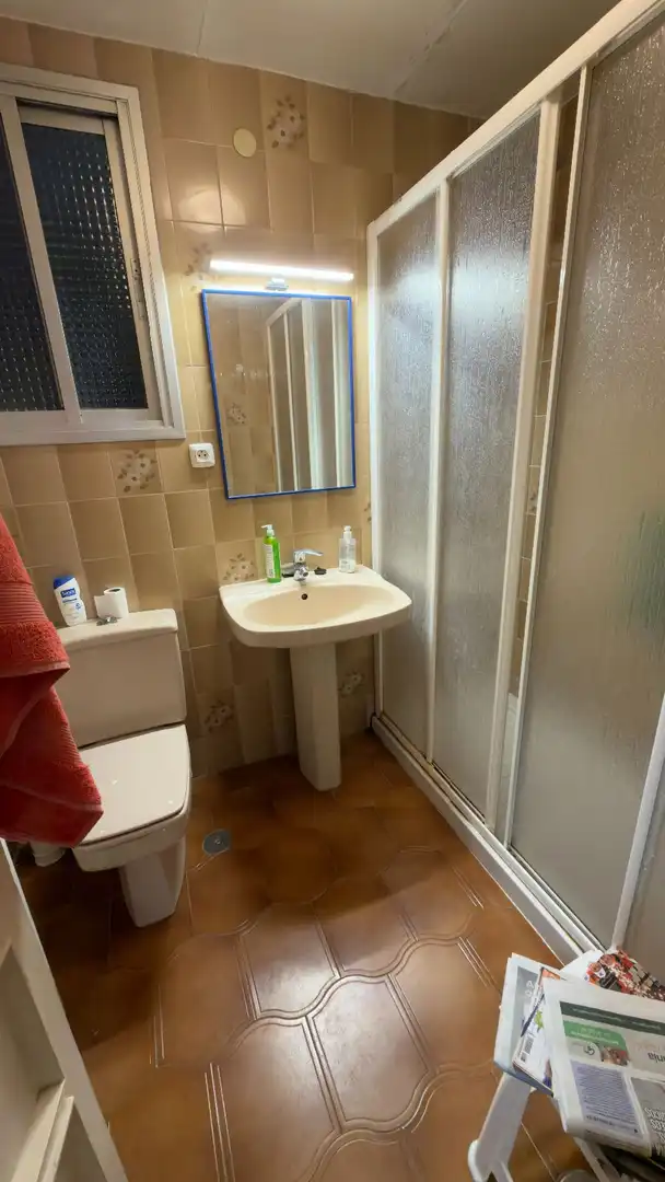 Bathroom of Flat for sale in Madrid  with Heating