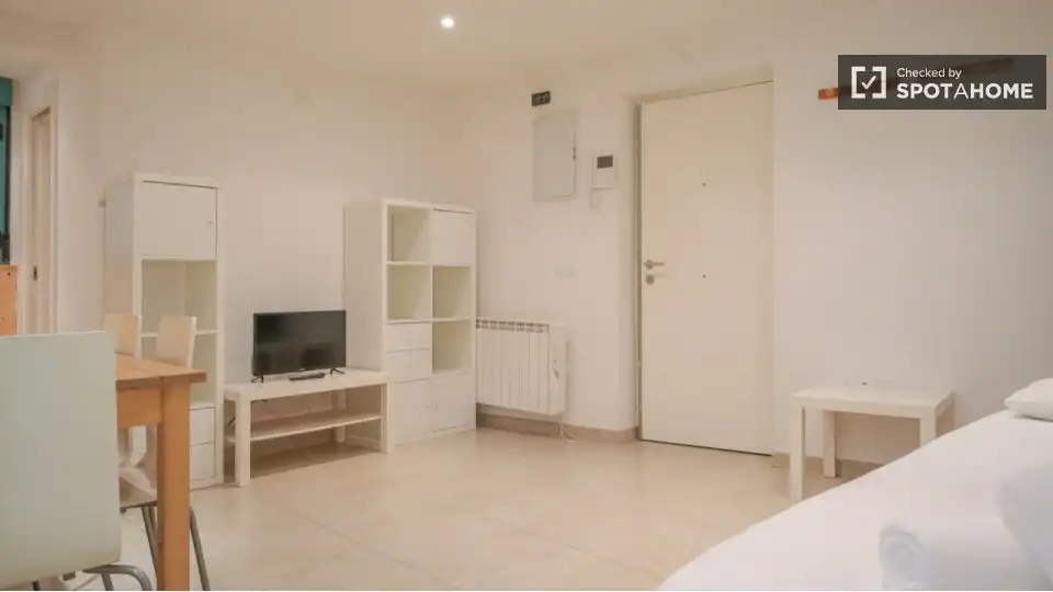 Flat with terrace to rent in Centro, imagen 2
