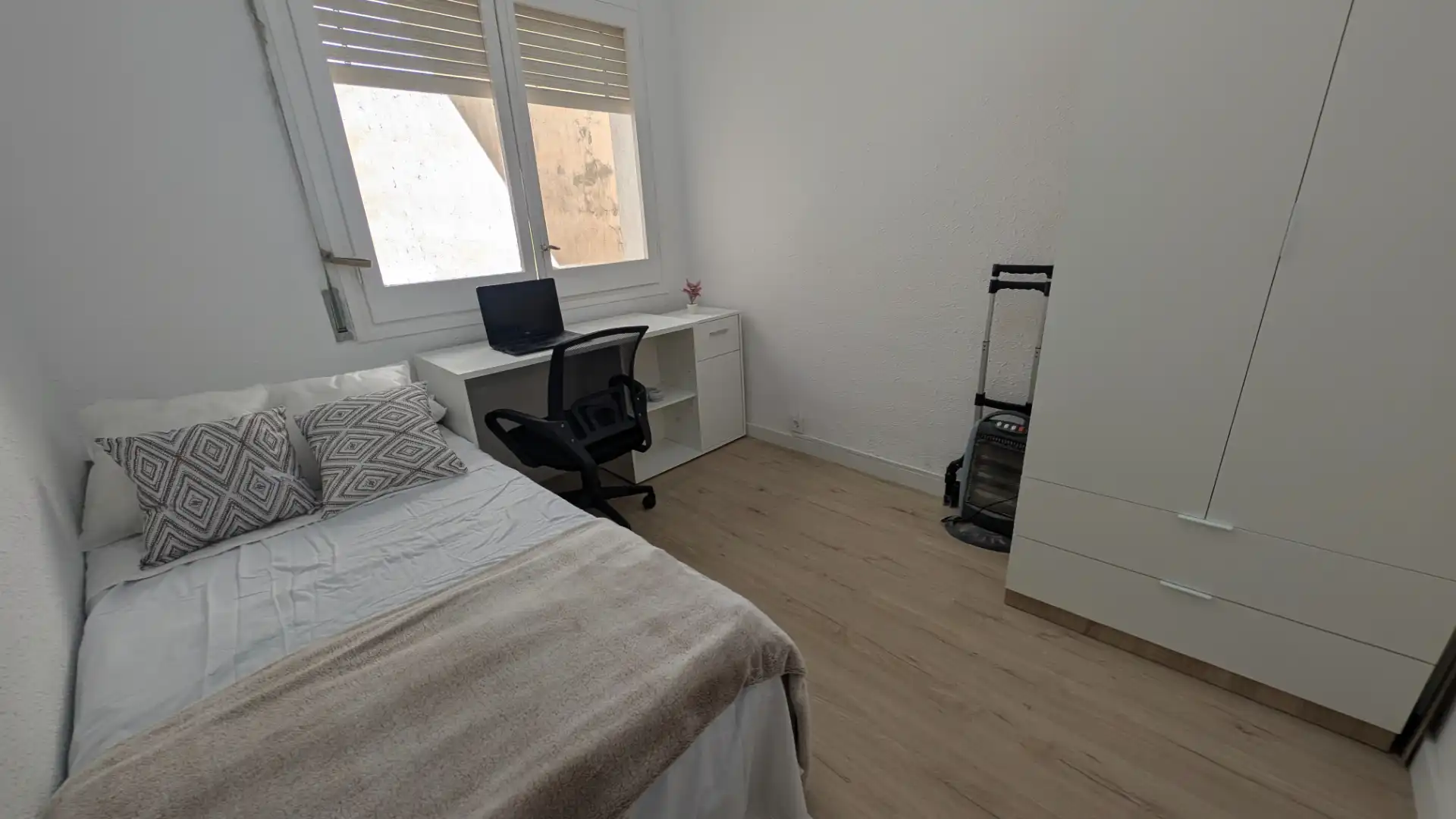 Habitación de Piso en venta en Barcelona con Aire acondicionado, Parquet y Amueblado