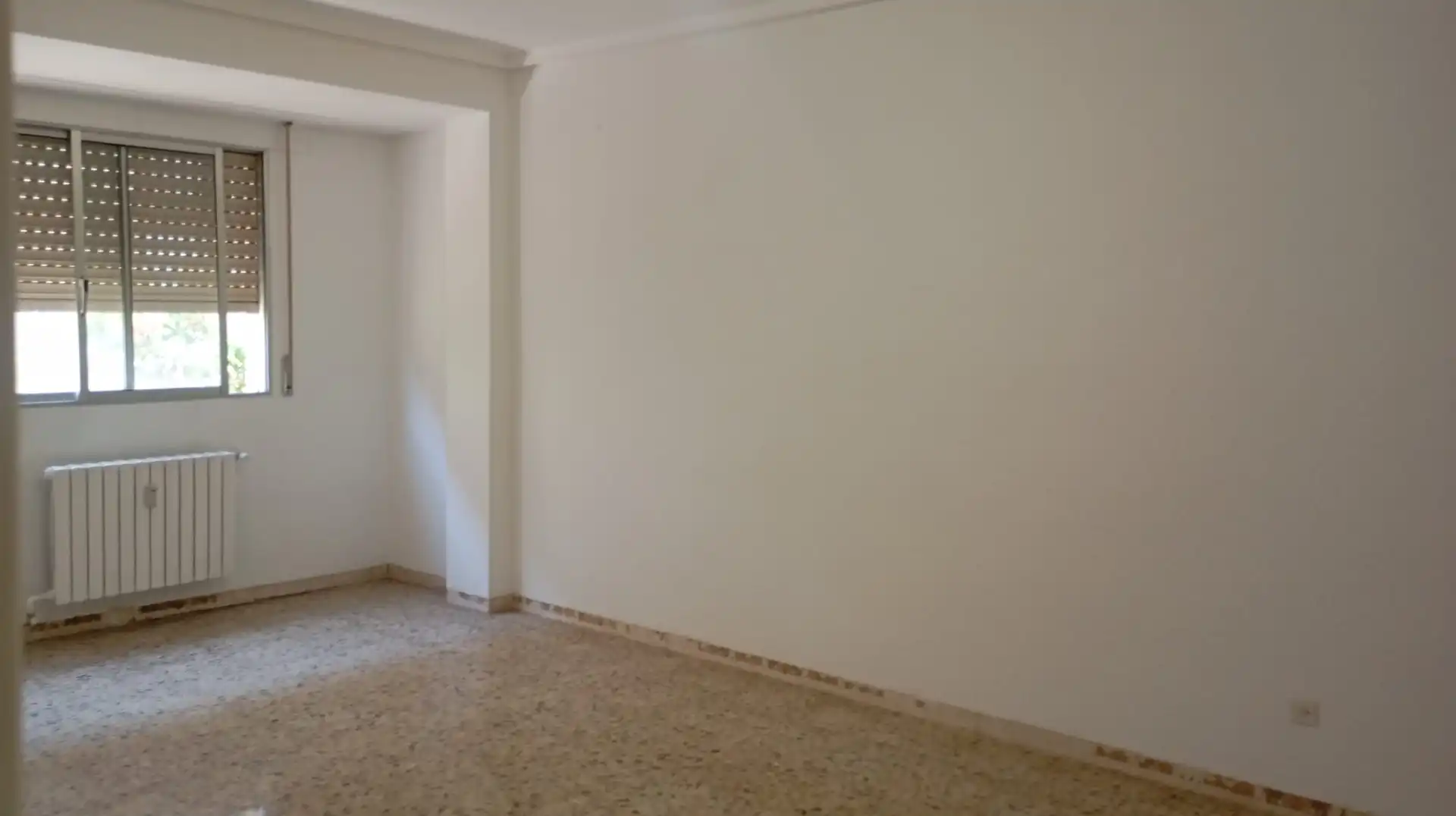 Wohnung zum Verkauf in Zaragoza mit Heizung und Terrasse