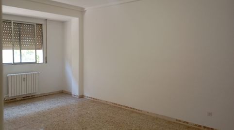 Foto 3 de Piso en venta en Calle de Venecia, Pinares de Venecia, Zaragoza Capital