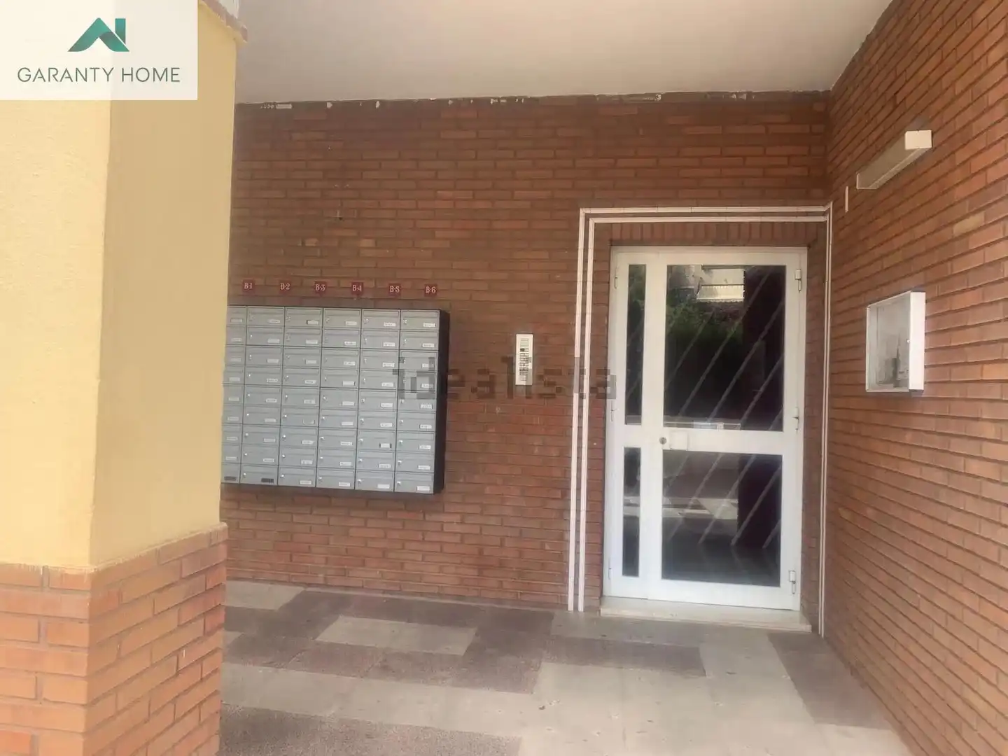 Außenansicht von Wohnung zur Miete in Málaga mit Klimaanlage, Privatgarten und Balkon