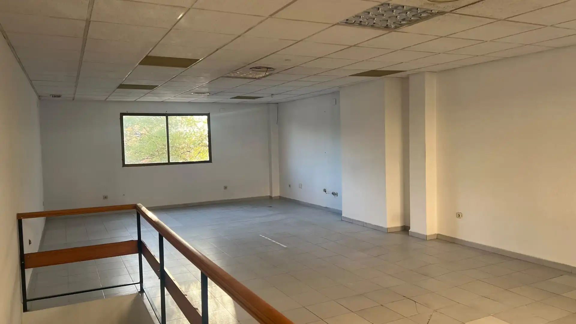 Local comercial en venda a Calle Eladio Salinero de los Santos, imagen 2