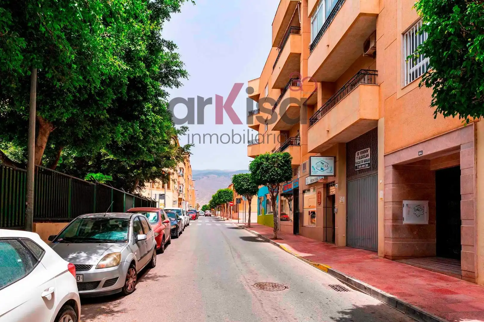 Vista exterior de Àtic en venda en El Ejido amb Aire condicionat, Terrassa i Moblat