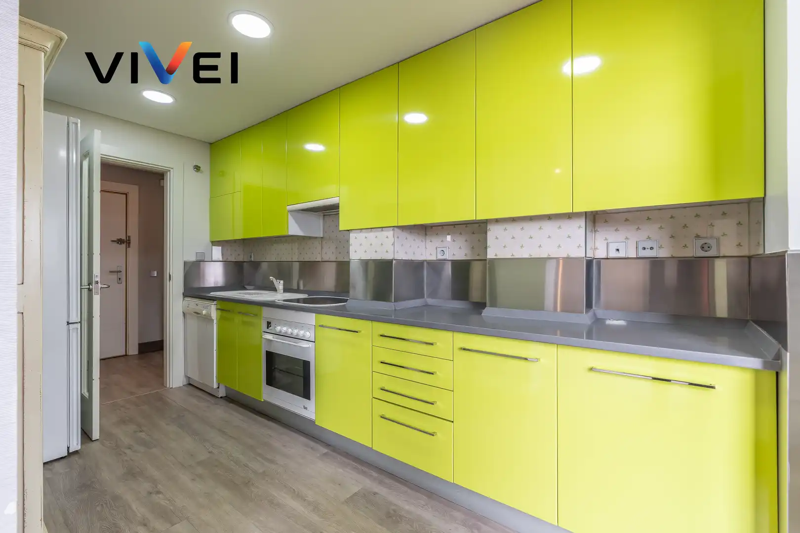Cuina de Àtic en venda en Majadahonda amb Aire condicionat, Calefacció i Terrassa