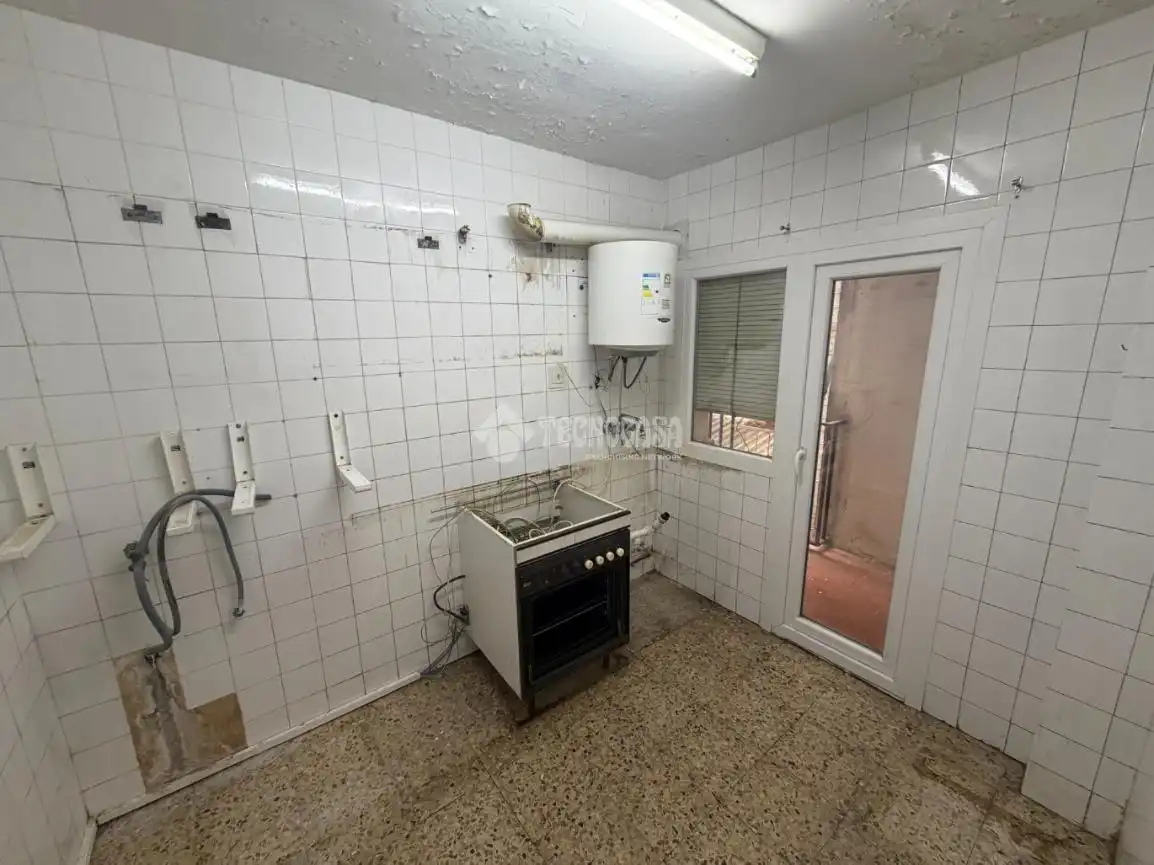 Kitchen of Flat for sale in Alcalá de Henares  with Terrace