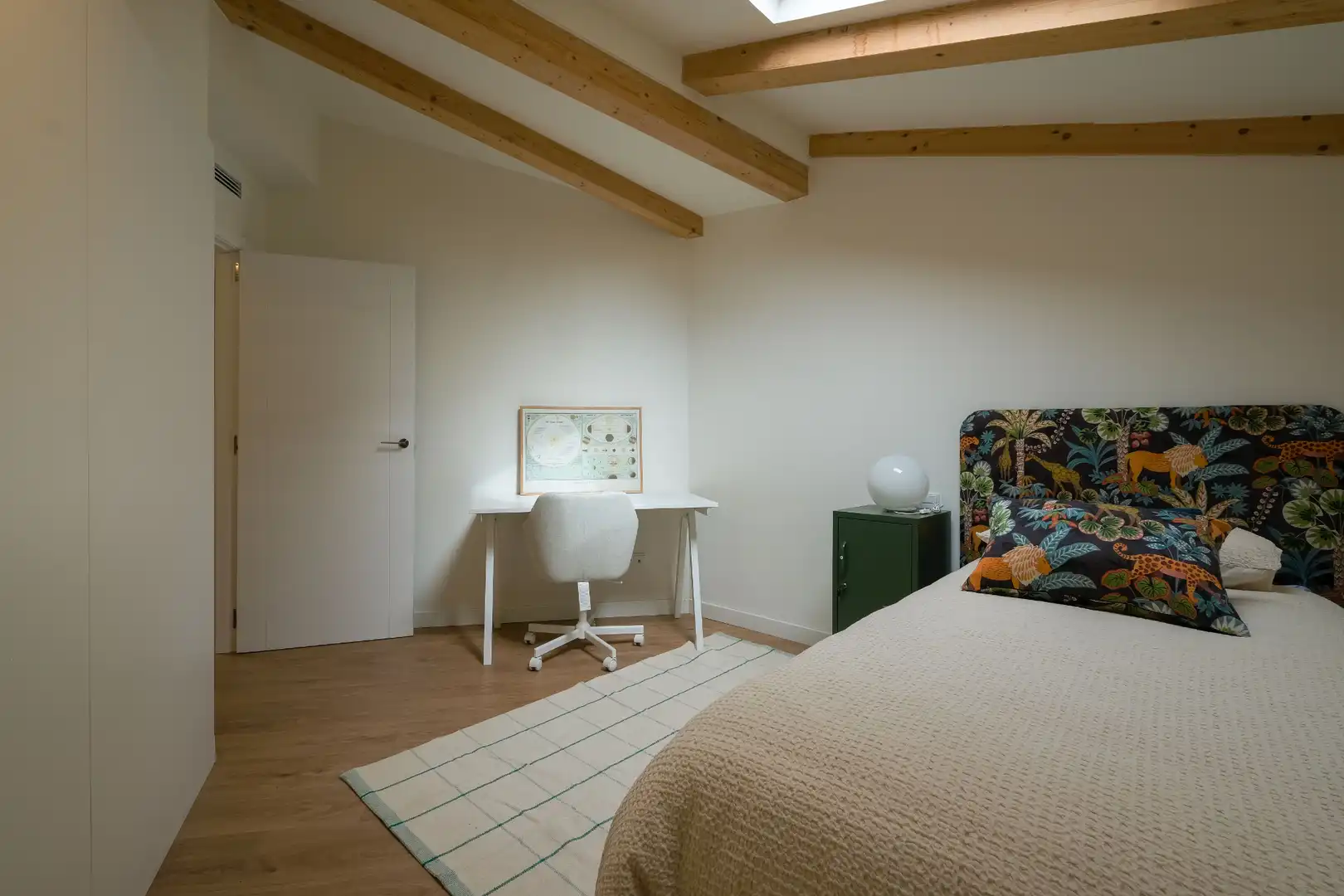 Habitación de Dúplex en venta en Zaragoza con Amueblado y Balcón
