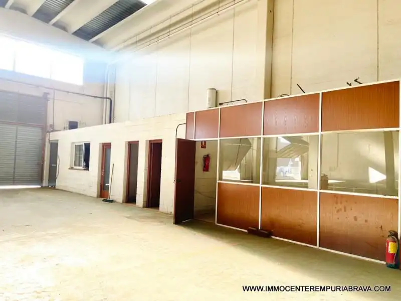 Oficina en venta en Sils