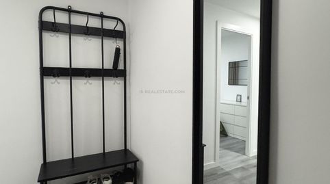 Apartamento reformado con terraza, en la provincia de Alicante, en la ciudad de Torrevieja, en la zona de Playa de los Locos. 2 ha, imatge 3