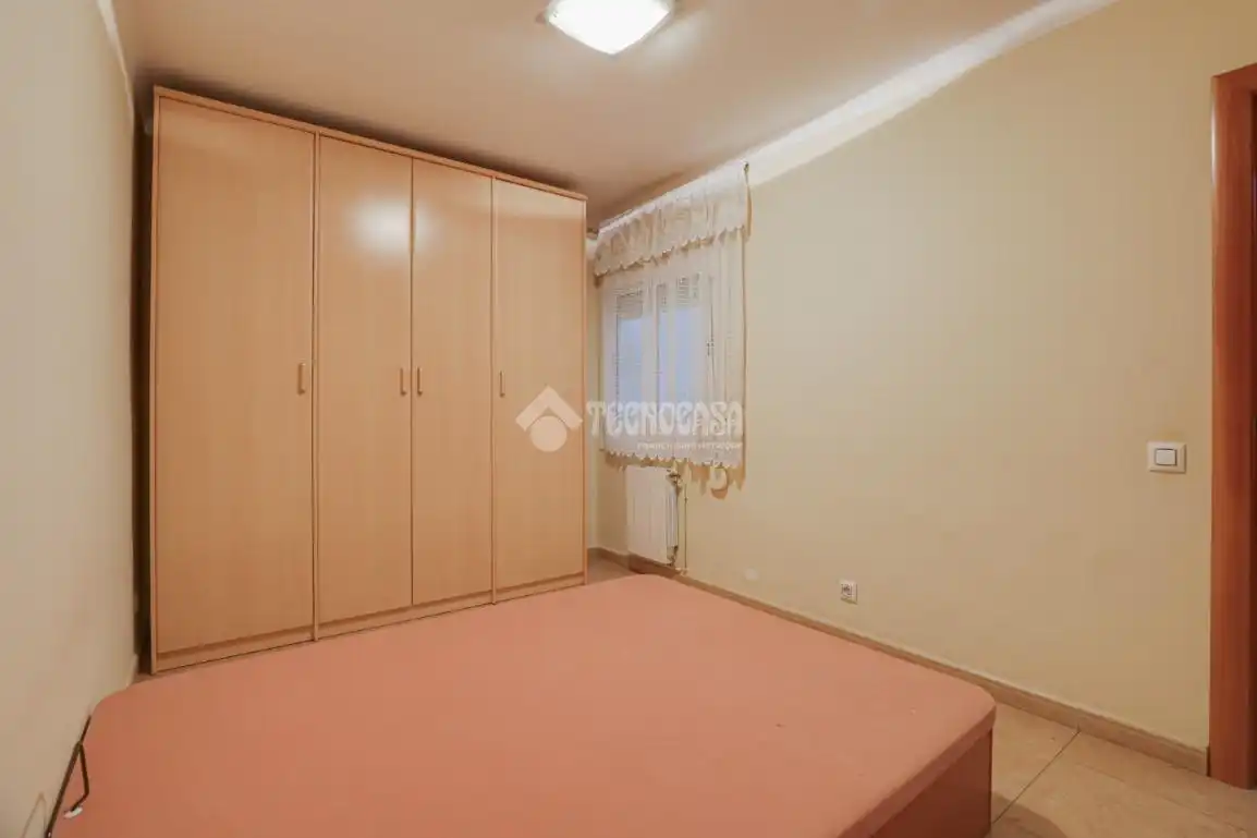 Habitación de Piso en venta en Mollet del Vallès con Amueblado y Balcón