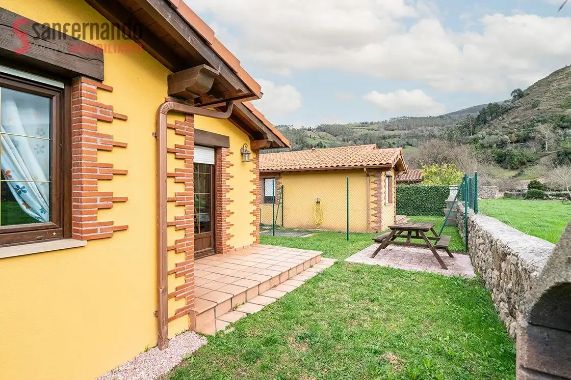 Jardín de Casa o chalet en venta en Santiurde de Toranzo con Calefacción y Terraza