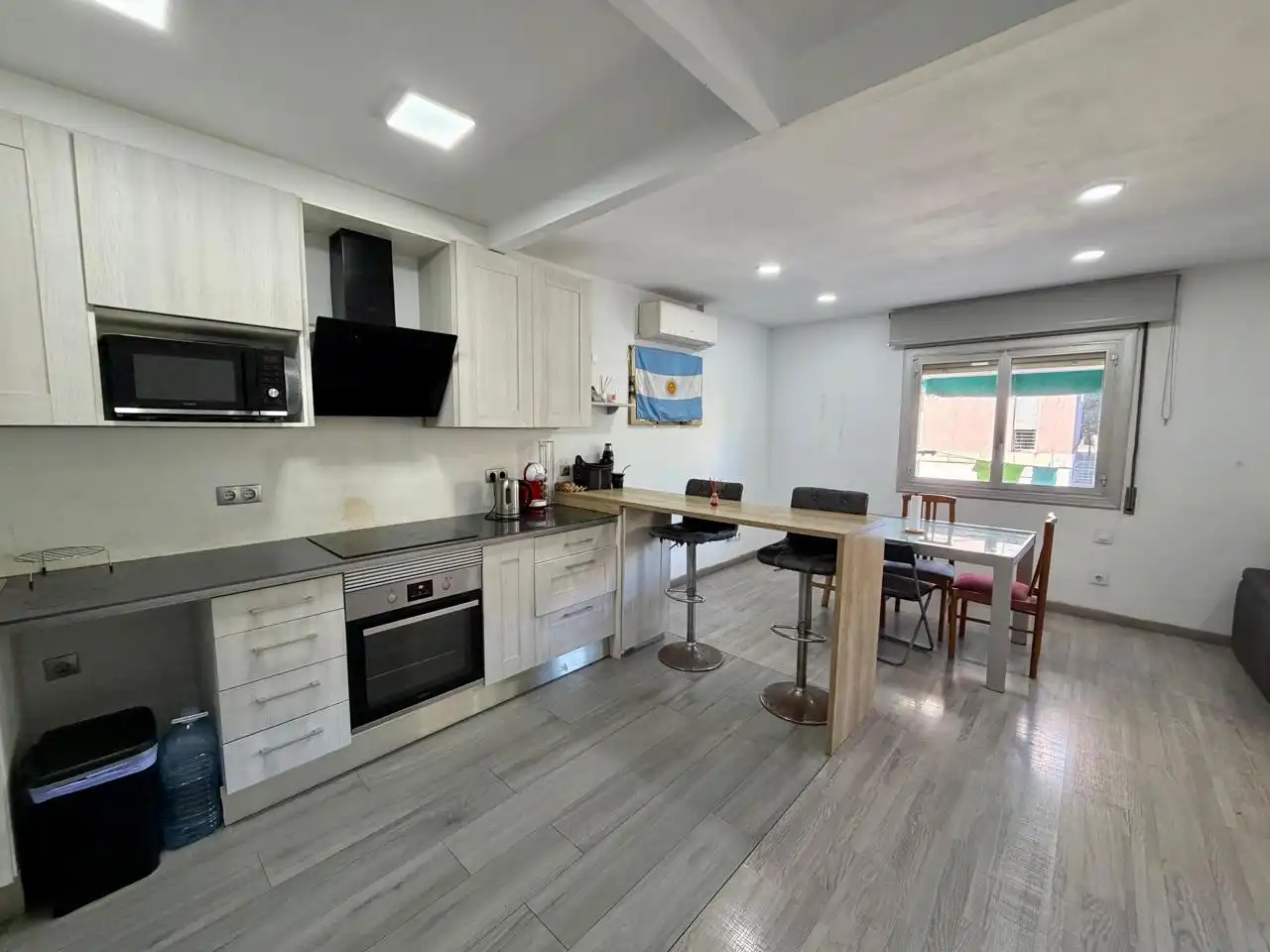 Kitchen of Flat for sale in Nou Barris
