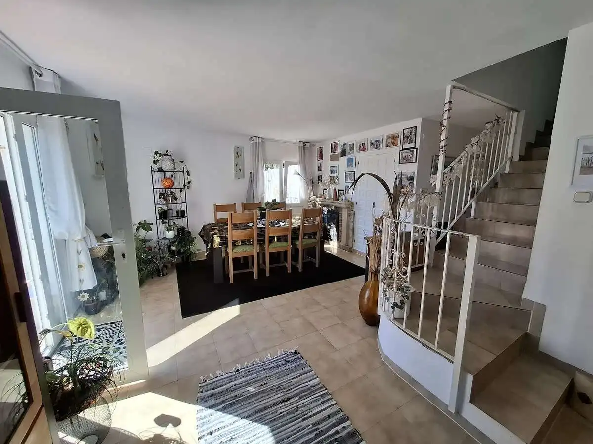 Comedor de Casa o chalet en venta en Guardamar del Segura con Calefacción, Jardín privado y Terraza