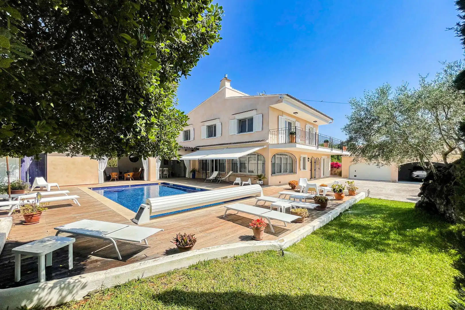 Vista exterior de Finca rústica en venta en Muro con Aire acondicionado, Terraza y Amueblado
