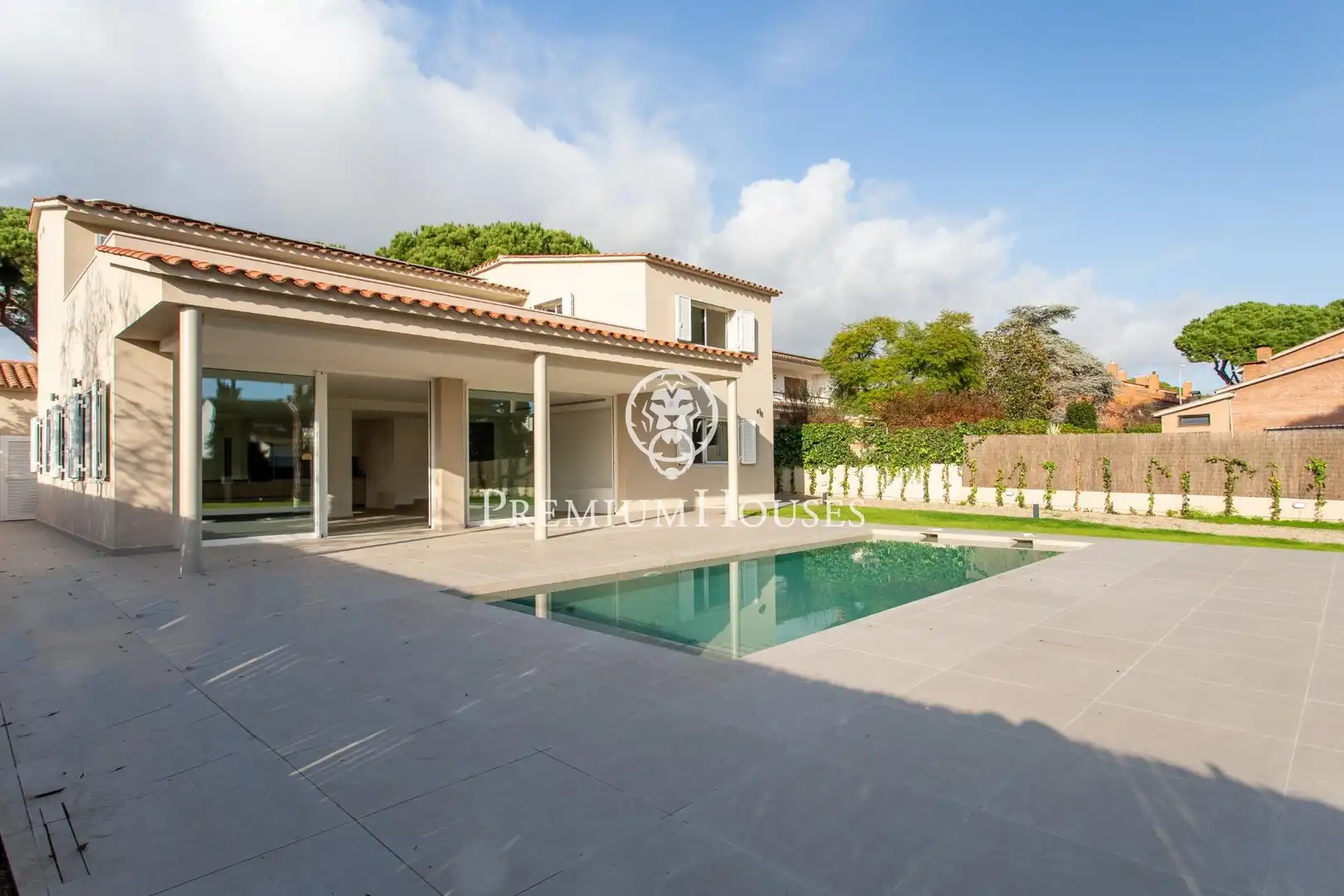Außenansicht von Haus oder Chalet zum Verkauf in Sant Andreu de Llavaneres mit Heizung, Privatgarten und Terrasse
