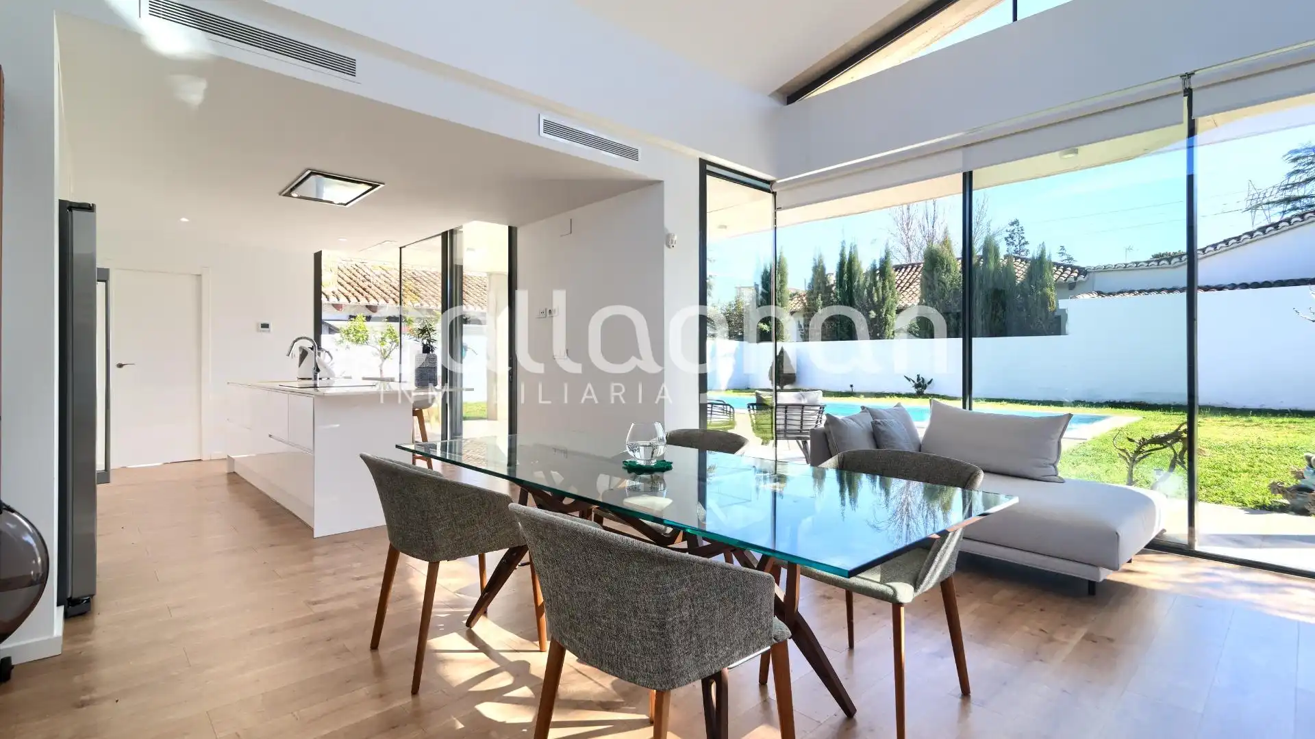 Dining room of Houses for sale in L'Eliana  with Air Conditioner, Heating and Private garden