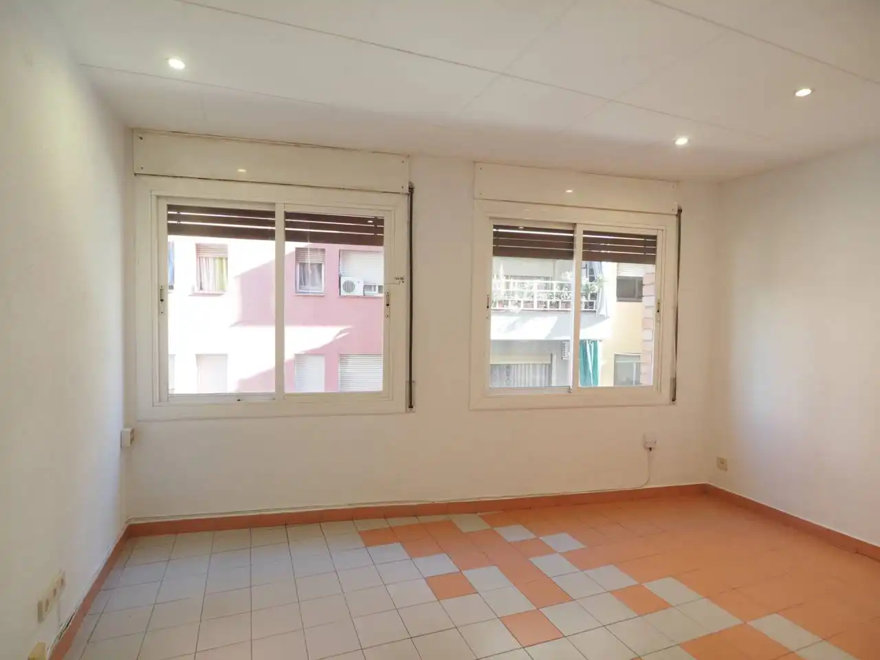 Flat with terrace for sale in Avenida Sant Esteve, imagen 11