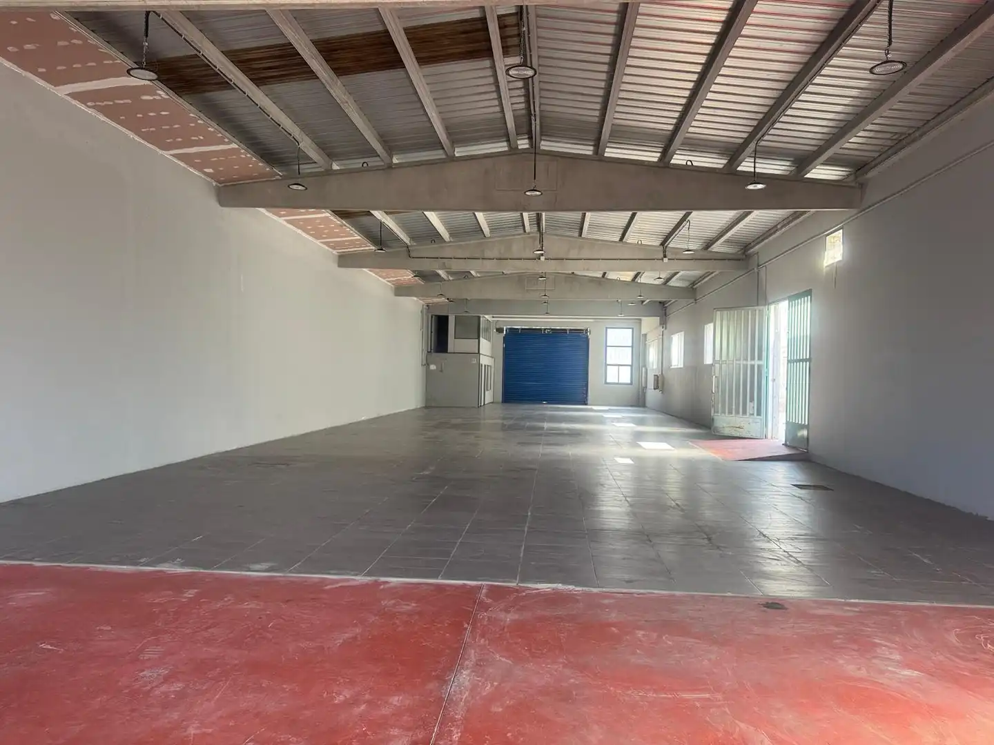 Nau industrial de lloguer en Tàrrega