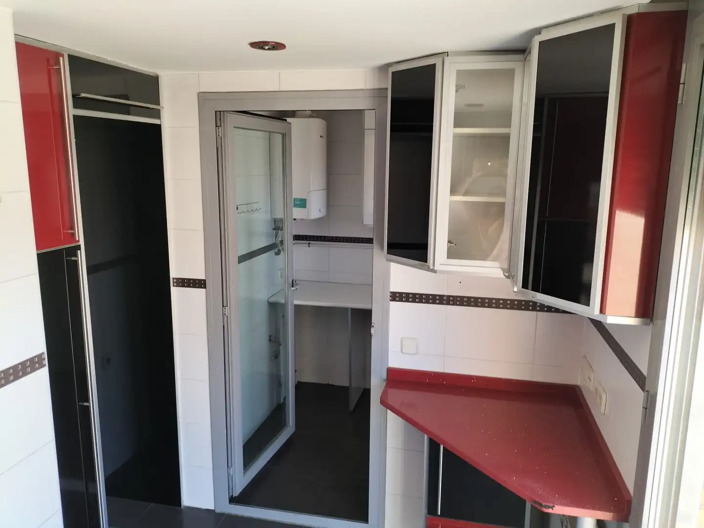 Cuina de Àtic en venda en Madrid amb Jardí privat, Terrassa i Traster