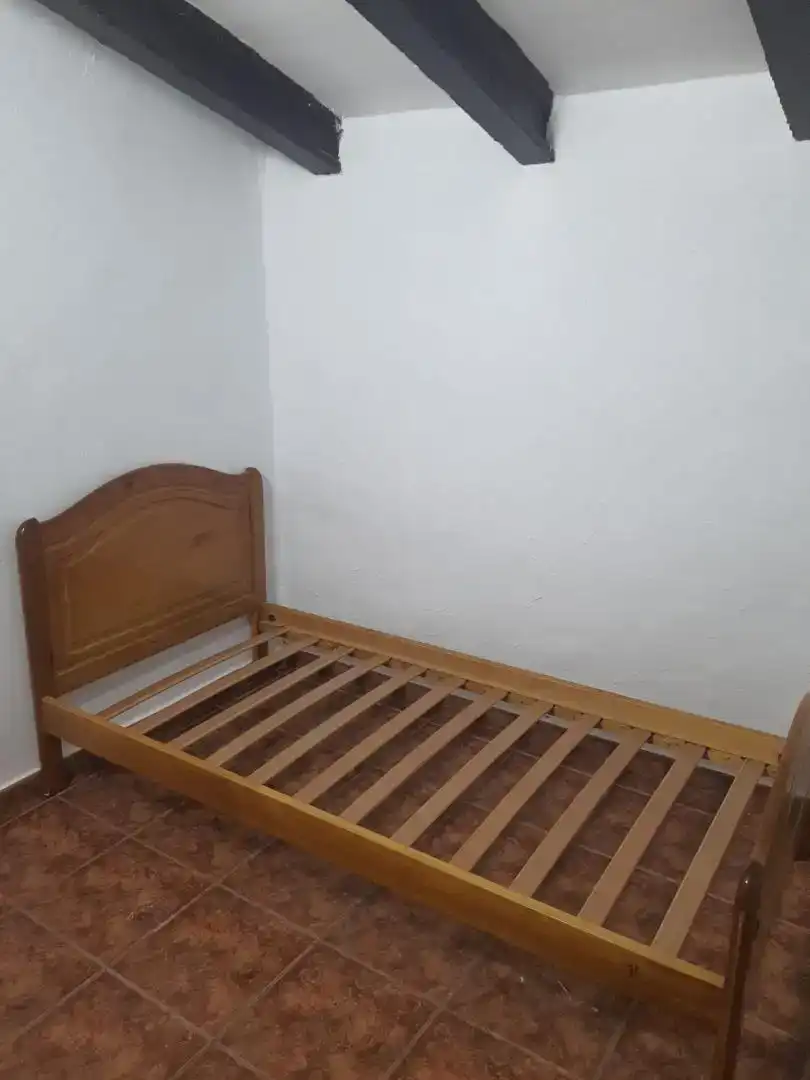 Habitación de Finca rústica en venta en Villena con Jardín privado, Trastero y Amueblado