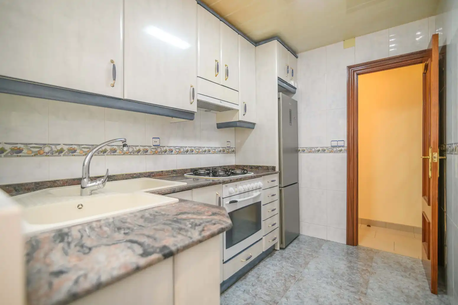 Cocina de Piso en venta en Cornellà de Llobregat con Aire acondicionado, Calefacción y Balcón
