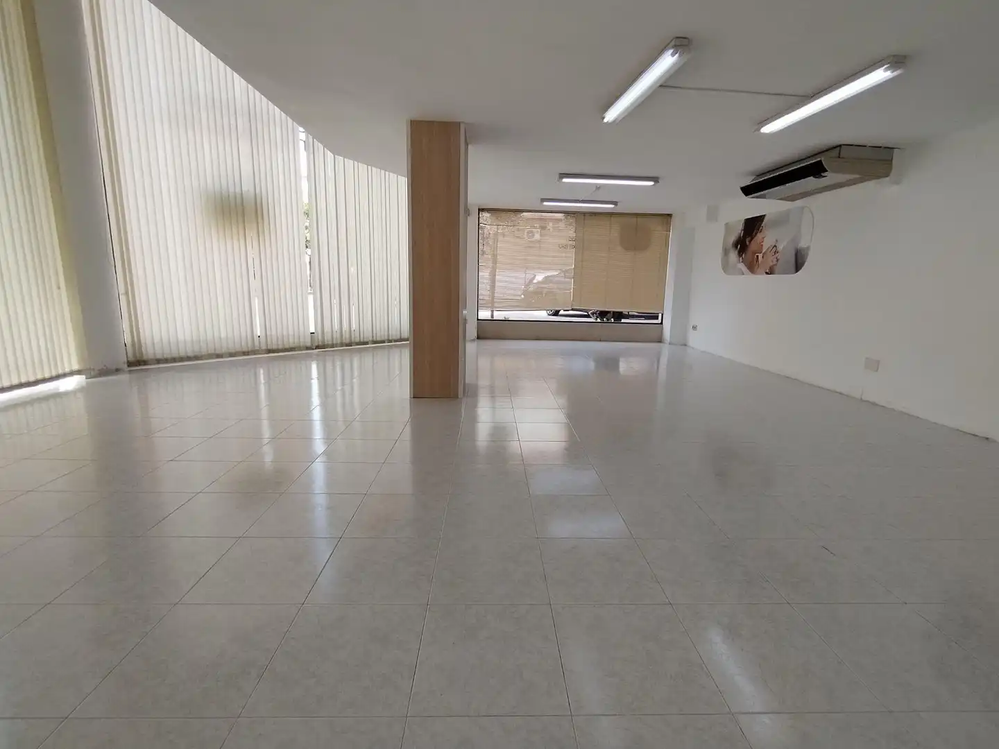 Local de lloguer en Alicante / Alacant