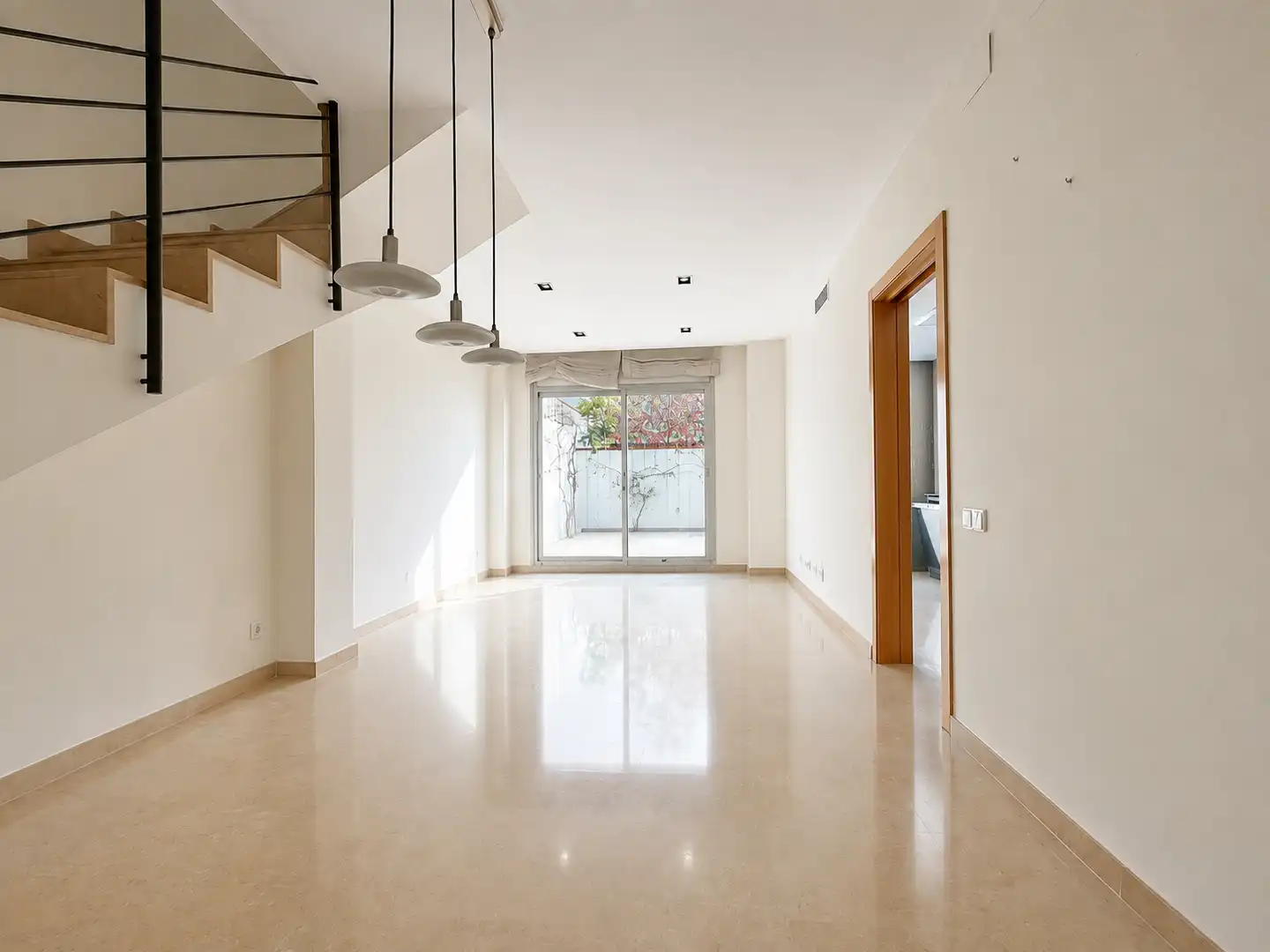 Houses for sale in Barcelona  with Air Conditioner, Heating and Terrace