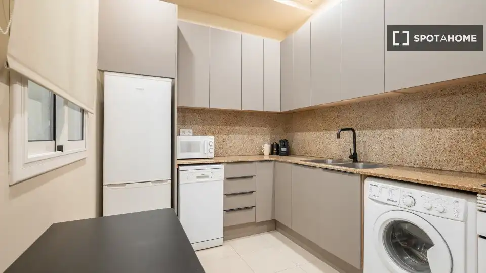 Flat with terrace to rent in Eixample, imagen 5