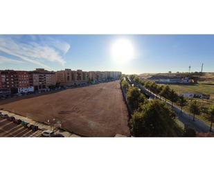 Vista exterior de Apartament de lloguer en Badajoz Capital amb Aire condicionat i Balcó