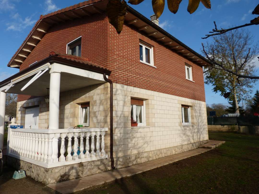 Exterior view of House or chalet for sale in Valle de Losa  with Heating and Swimming Pool