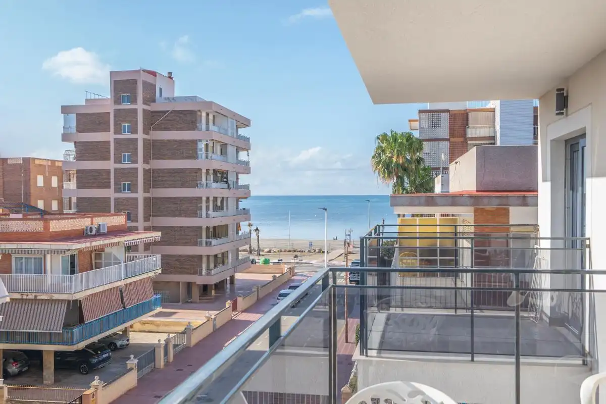 Dormitori de Edifici en venda en Santa Pola amb Alarma