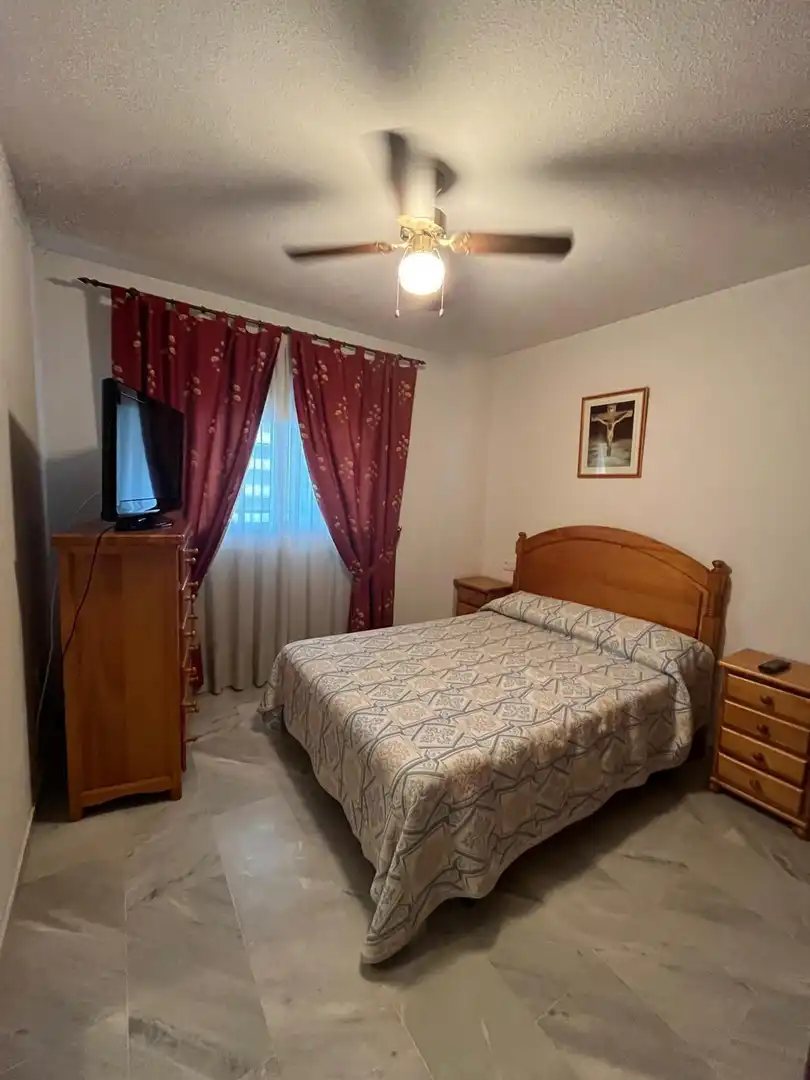 Habitación de Piso en venta en Marbella con Aire acondicionado, Terraza y Piscina comunitaria